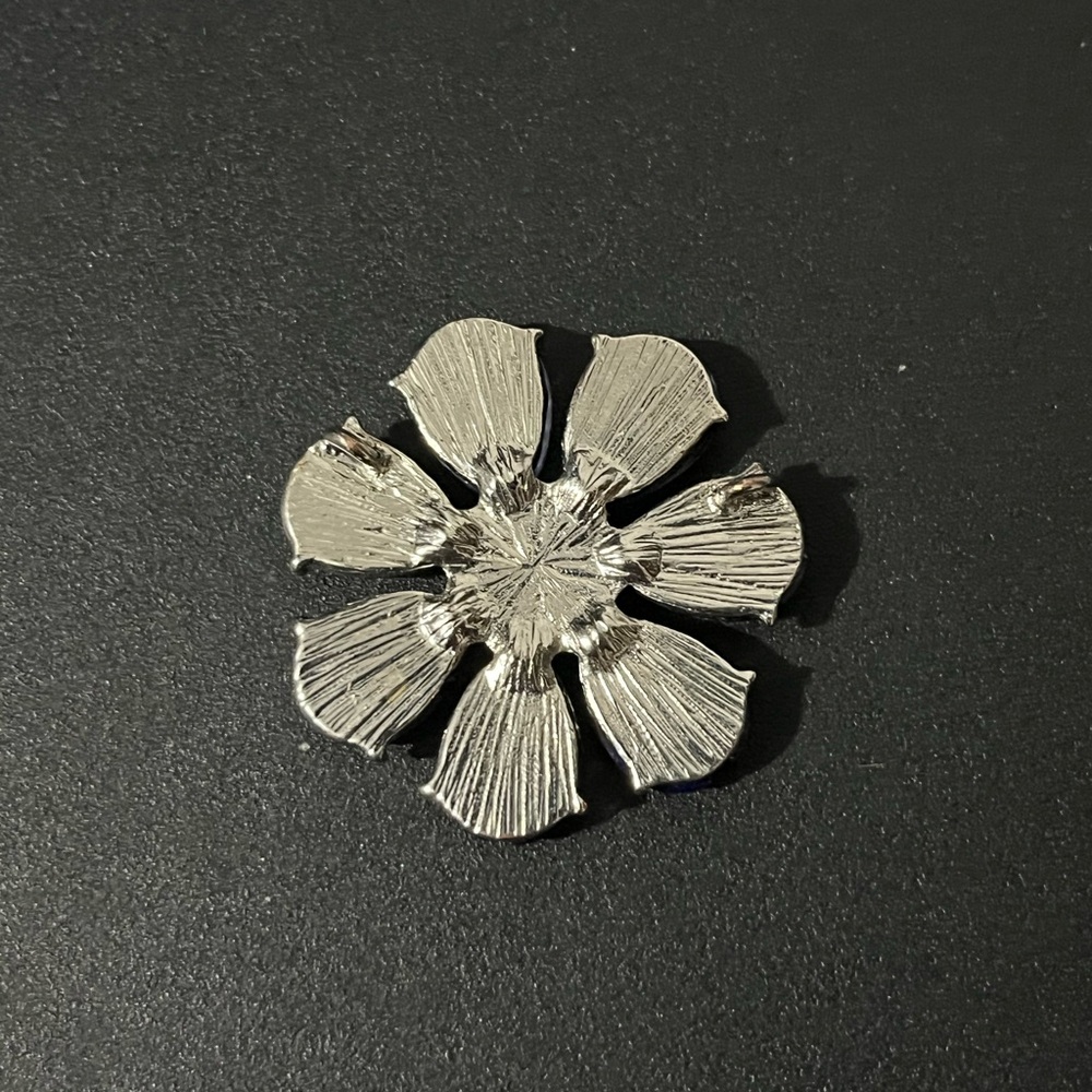 Elegant Blue Floral pendant